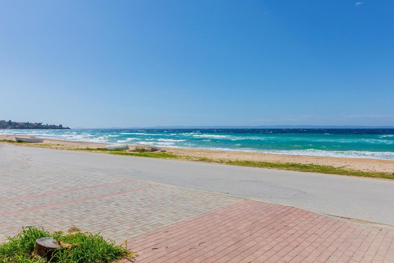 Galazia Akti Seaside Apartments Nikiti  Ngoại thất bức ảnh