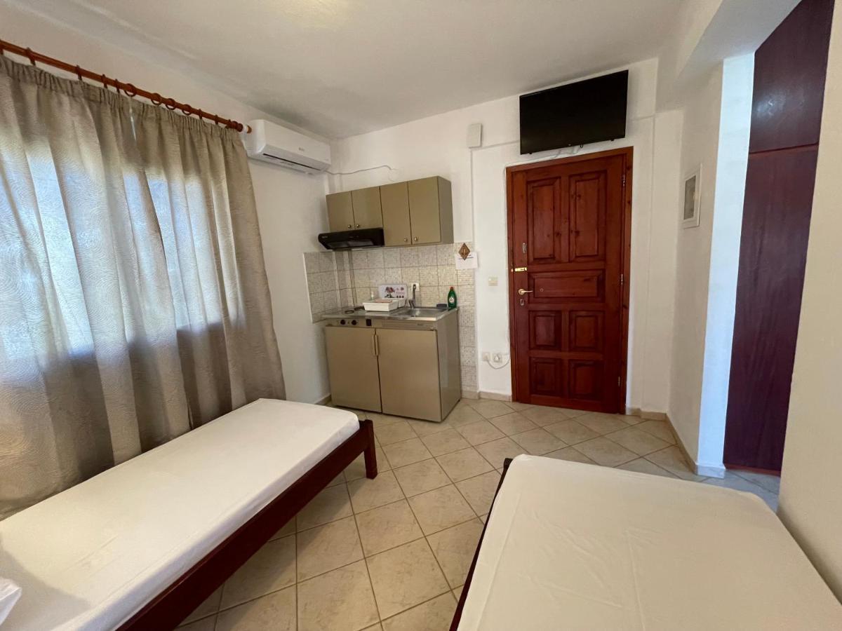 Galazia Akti Seaside Apartments Nikiti  Ngoại thất bức ảnh