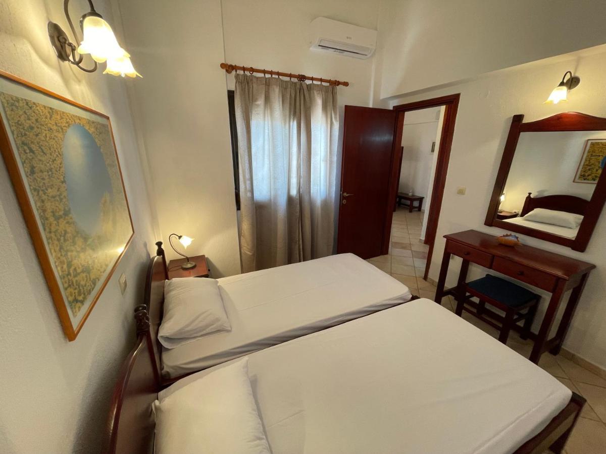 Galazia Akti Seaside Apartments Nikiti  Ngoại thất bức ảnh