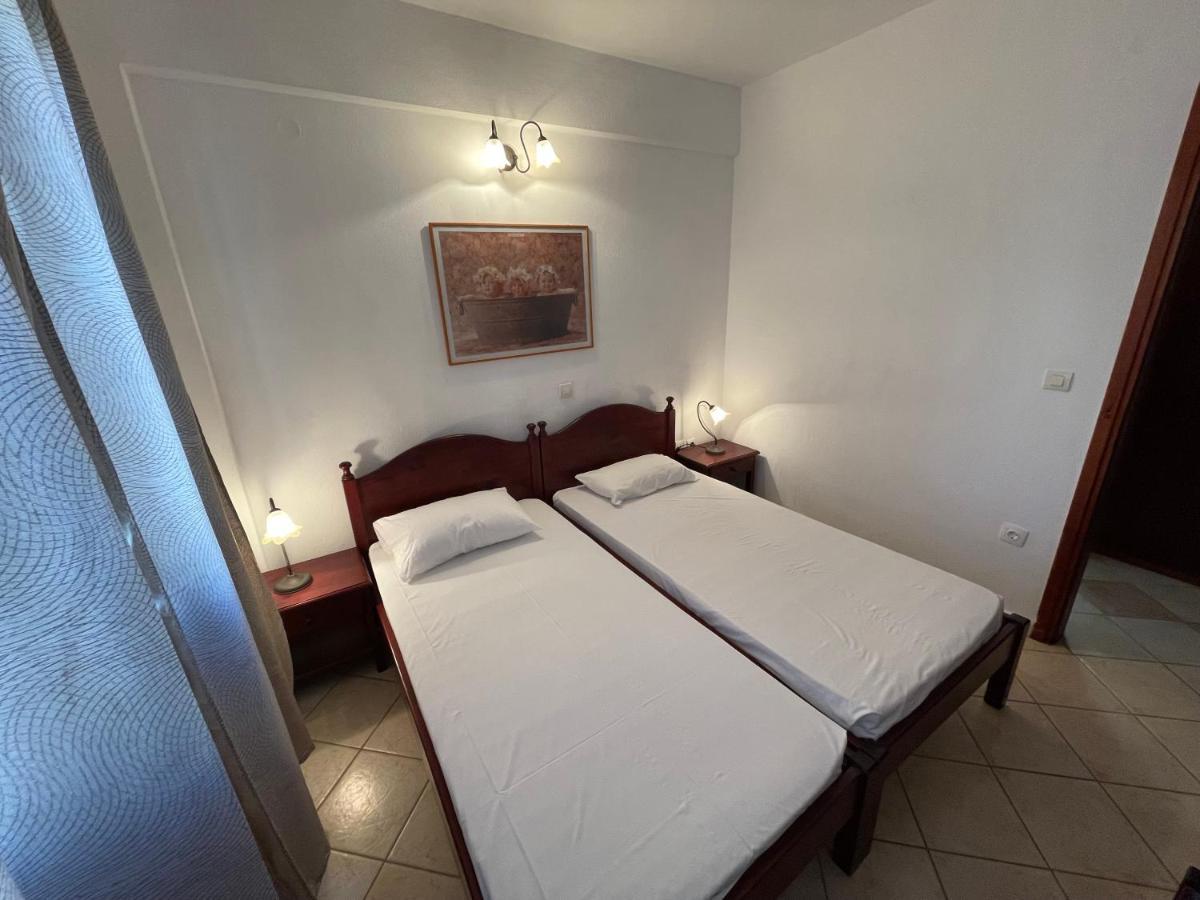 Galazia Akti Seaside Apartments Nikiti  Ngoại thất bức ảnh