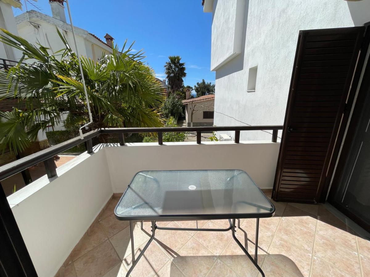 Galazia Akti Seaside Apartments Nikiti  Ngoại thất bức ảnh