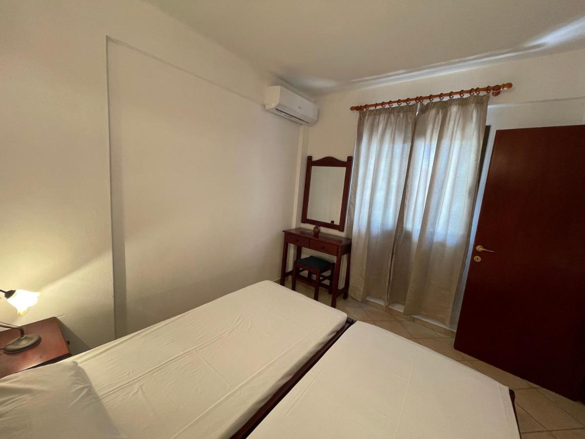 Galazia Akti Seaside Apartments Nikiti  Ngoại thất bức ảnh