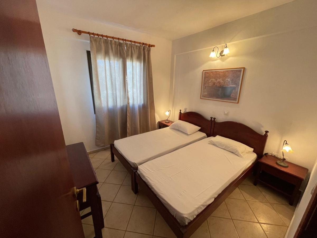 Galazia Akti Seaside Apartments Nikiti  Ngoại thất bức ảnh