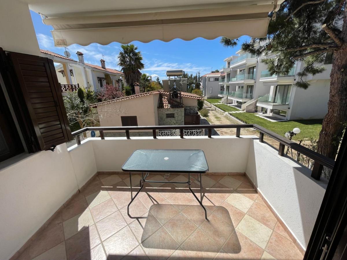 Galazia Akti Seaside Apartments Nikiti  Ngoại thất bức ảnh