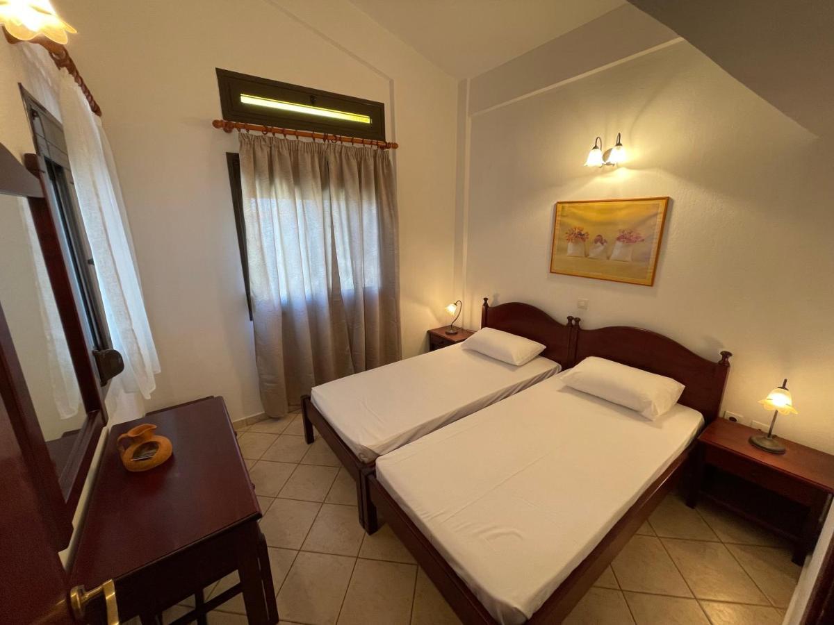 Galazia Akti Seaside Apartments Nikiti  Ngoại thất bức ảnh