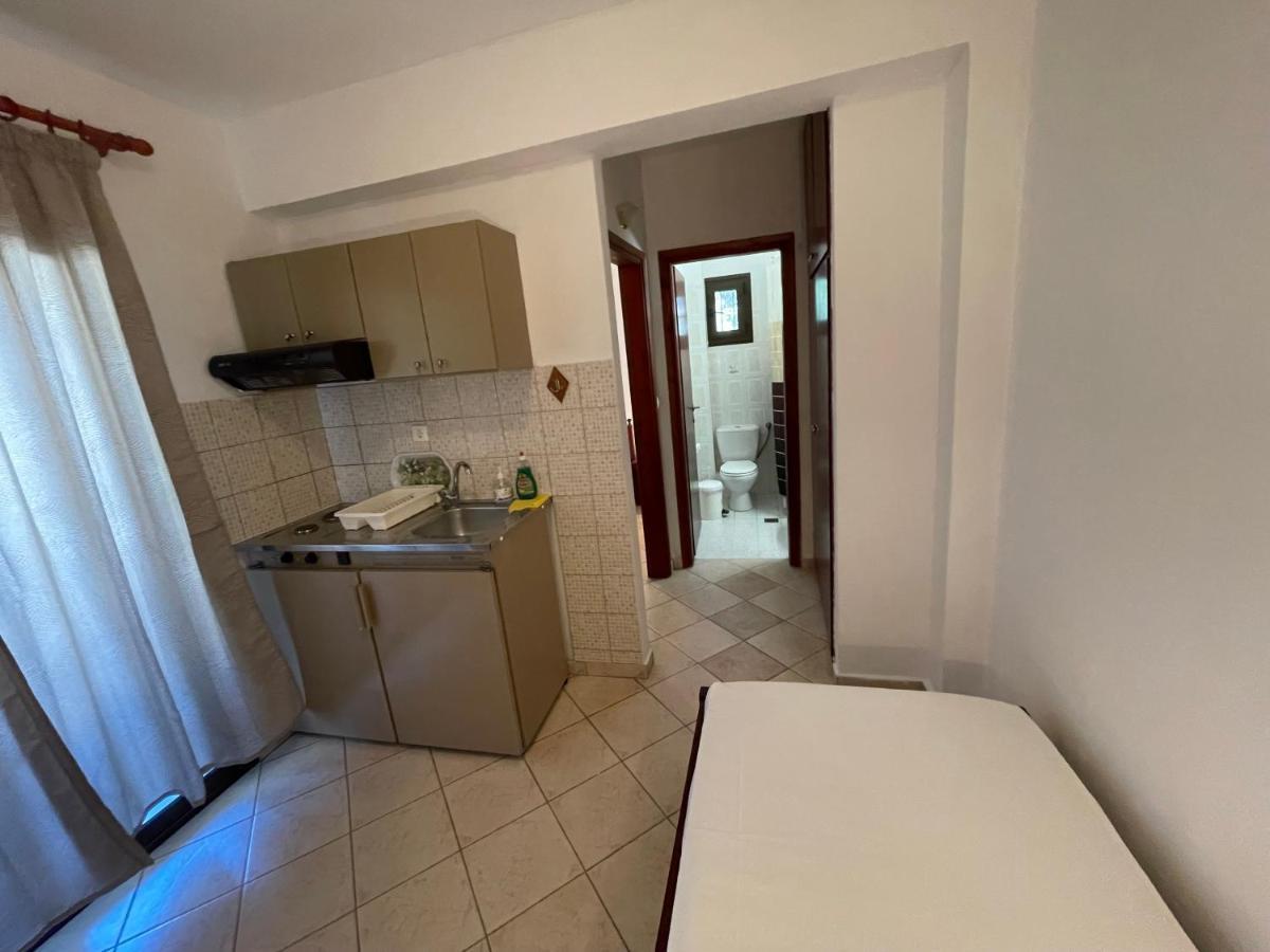 Galazia Akti Seaside Apartments Nikiti  Ngoại thất bức ảnh